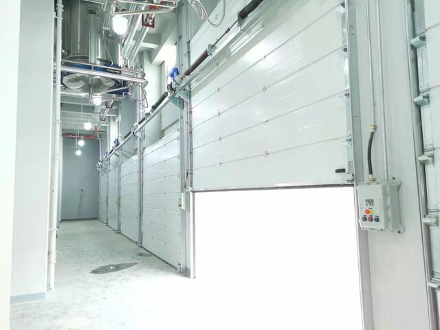 河南比福制藥有限公司滑升門(mén)項(xiàng)目